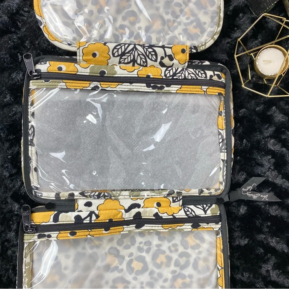 NWOT Vera Bradley Hanging Travel Bag